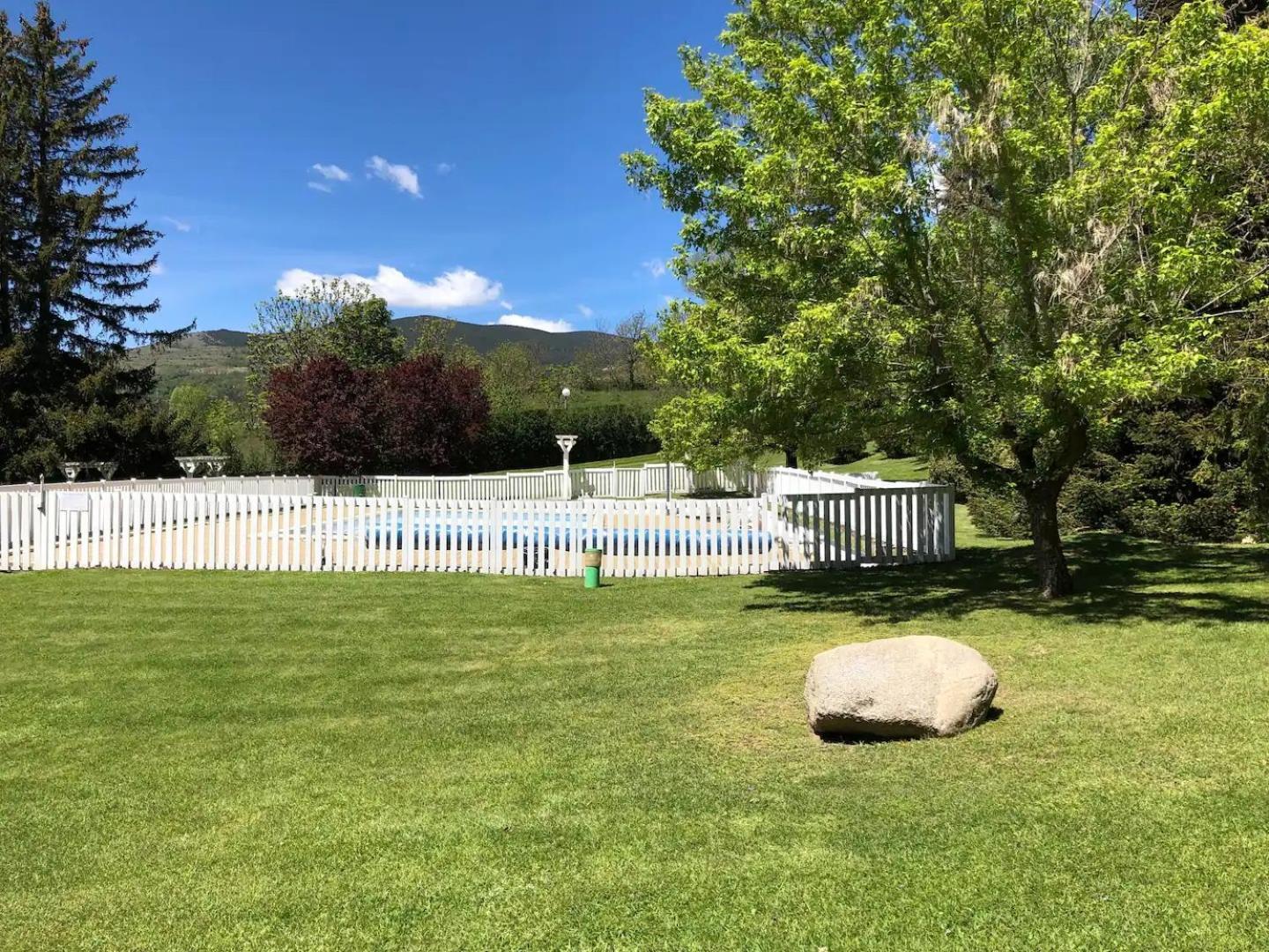 Terrassa a la Cerdanya Apartment Enveitg Bagian luar foto
